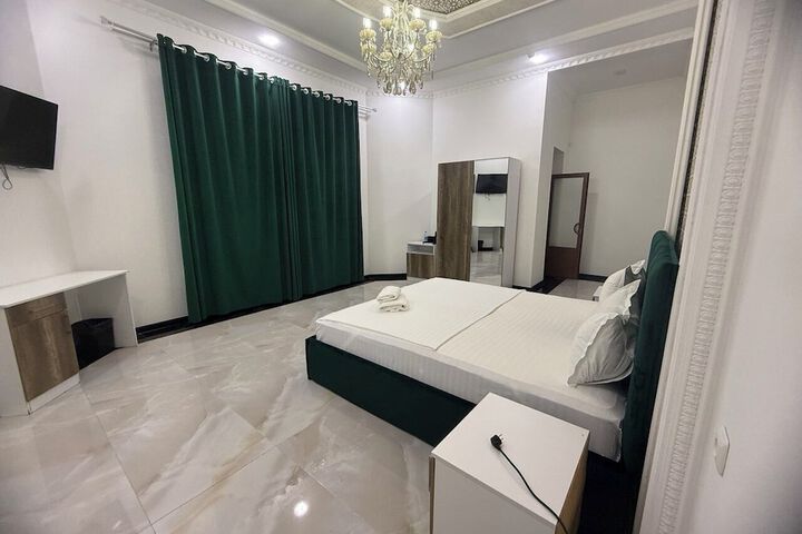Room 57 of 107