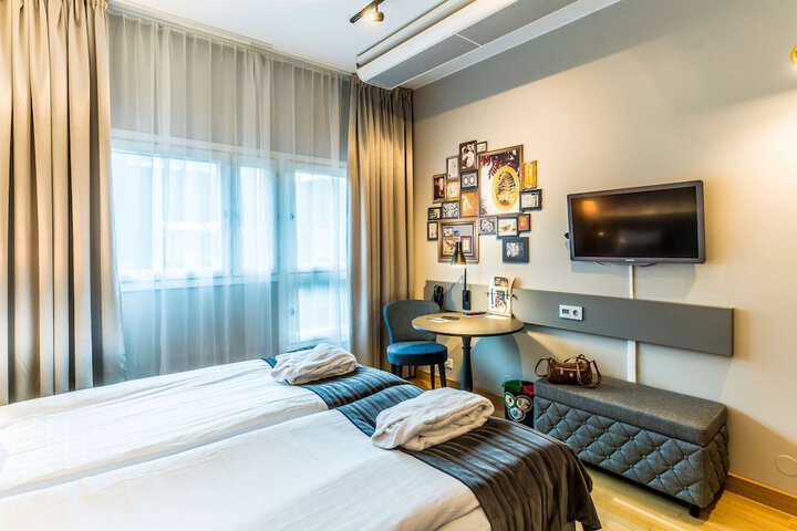 Room 20 of 64