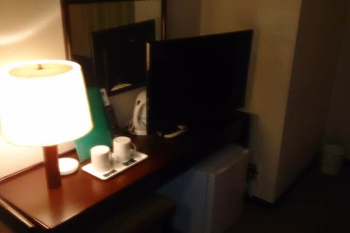 Room 17 of 44
