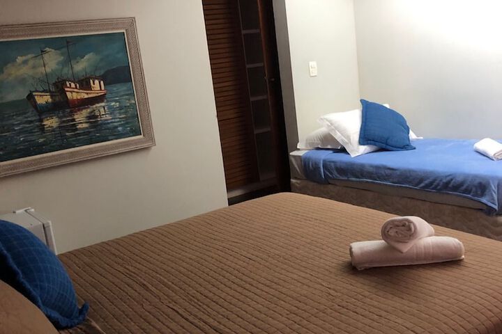 Room 45 of 136