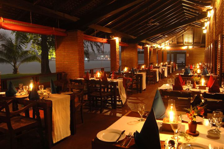 Dining 39 of 59