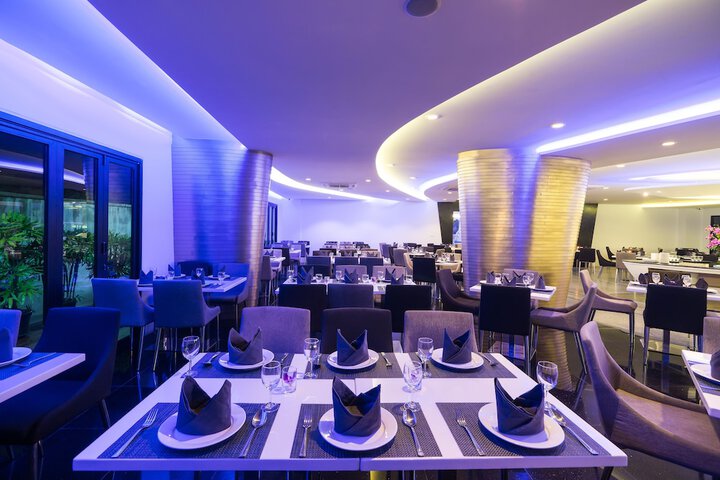 Dining 80 of 121