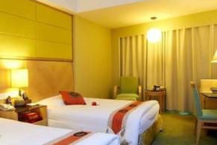 Room 124 of 180