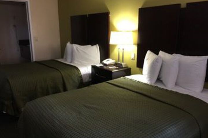 Room 46 of 87