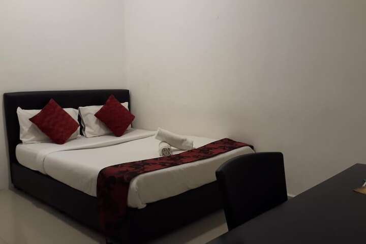Room 16 of 27