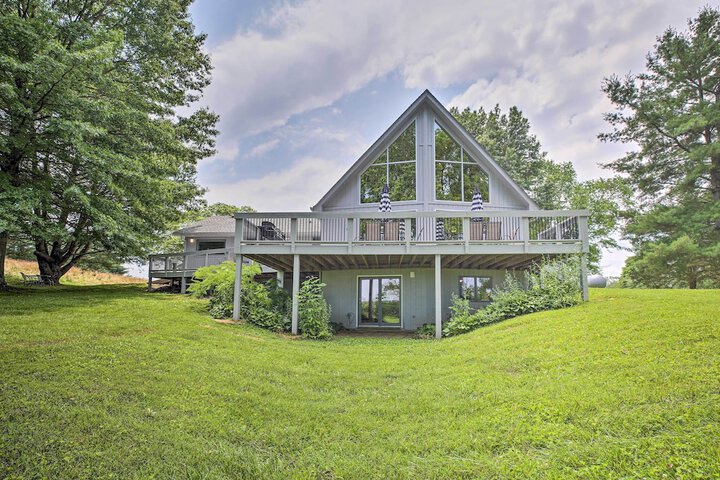 Lake Cumberland Home w / Deck + Water Access!