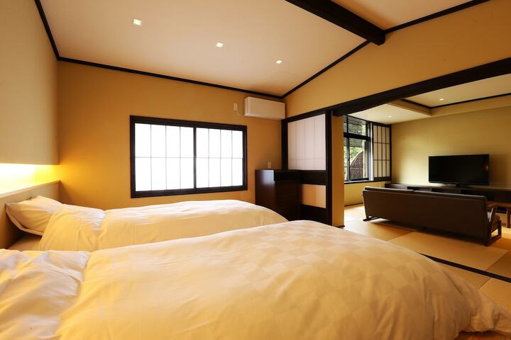 Room 19 of 134