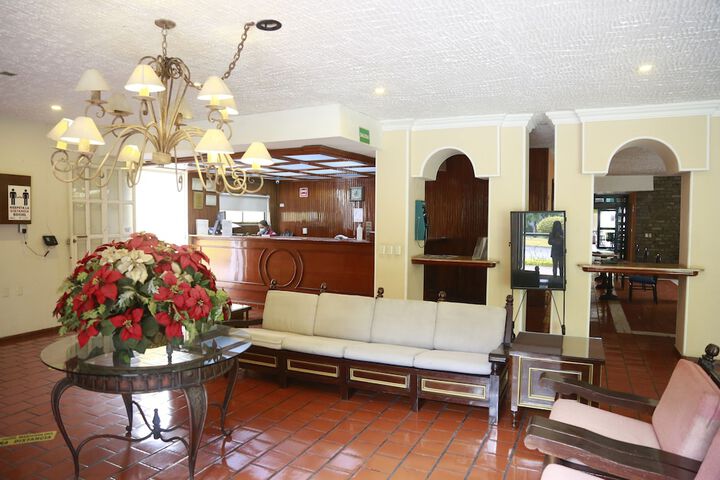 Exterior of Hotel La Loma Tepic