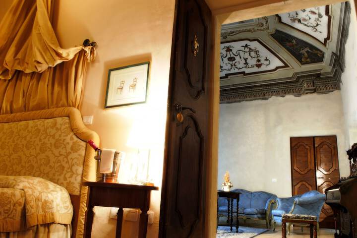 Room 20 of 29