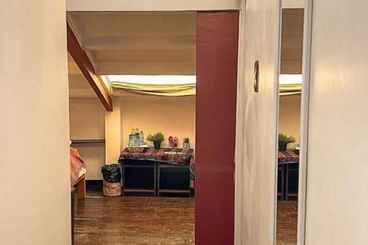 Room 51 of 108