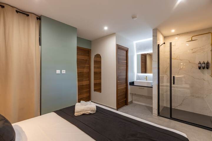 Room 129 of 164