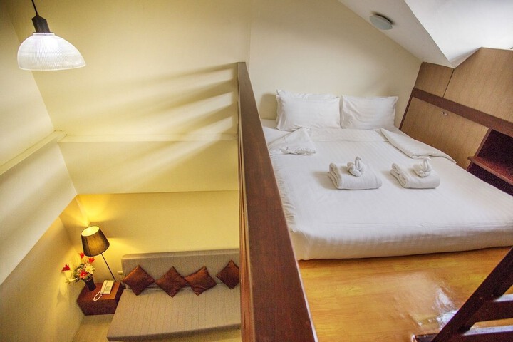 Room 3 of 47