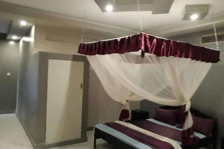 Room 7 of 57