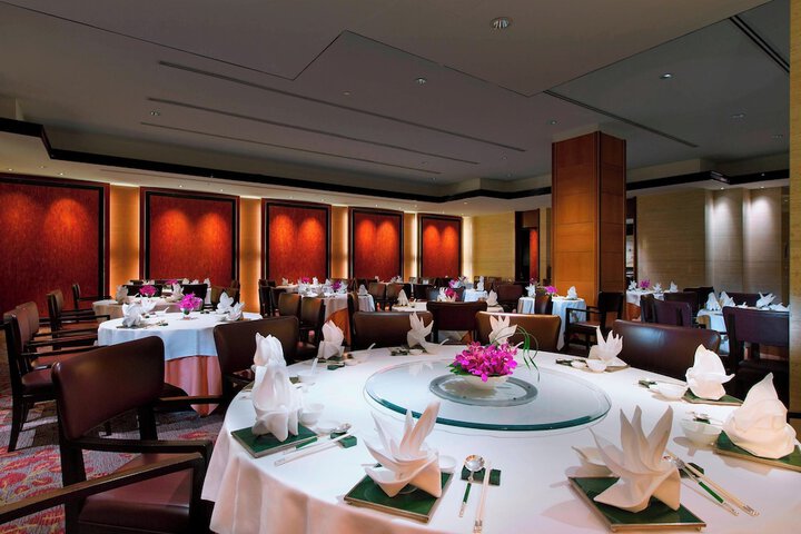 Dining 69 of 107