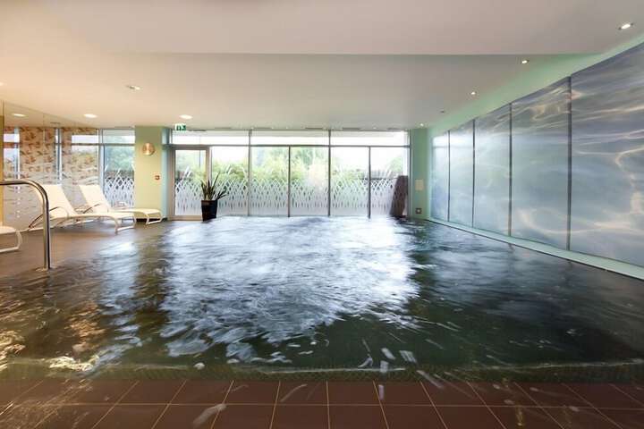 Pool 41 of 53