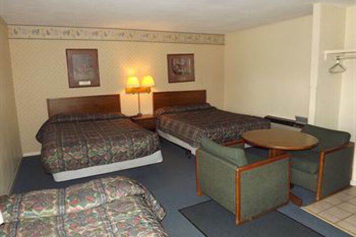 Room 15 of 23