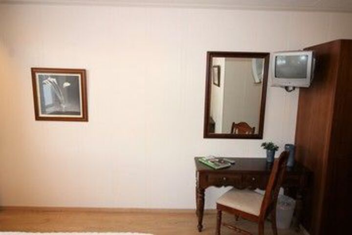 Room 47 of 88