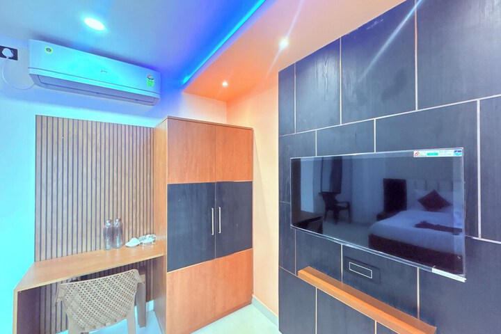 Room 7 of 27