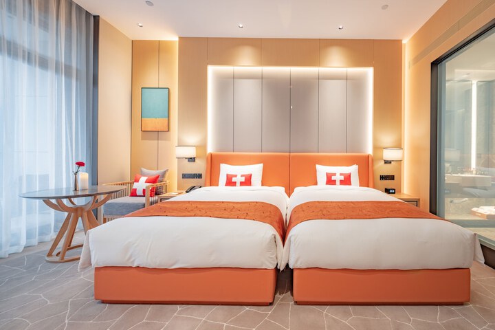 Room 5 of 27