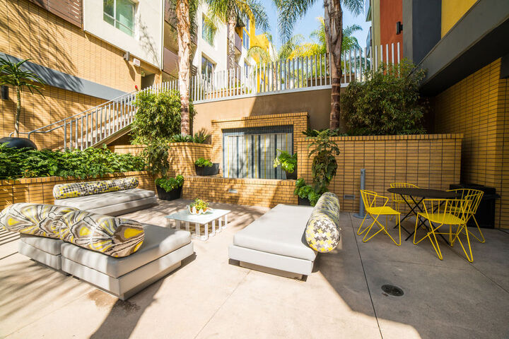 Terrace/Patio 30 of 31