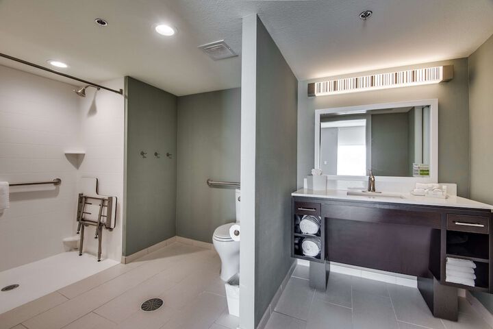 Bathroom shower