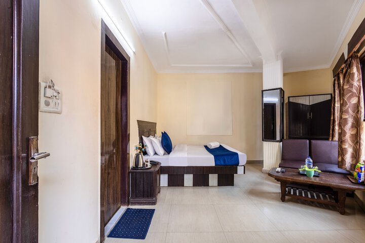 Room 7 of 51
