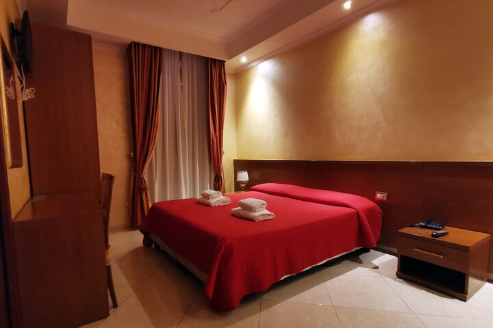 Room 14 of 34