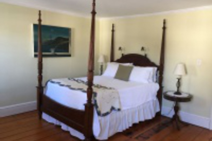 Room 54 of 96