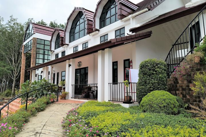 Hotel 17 of 27