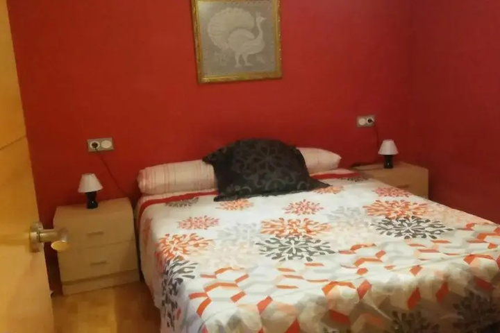 Room 2 of 2