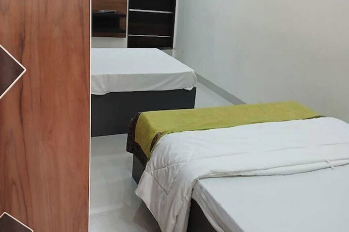 Room 19 of 30