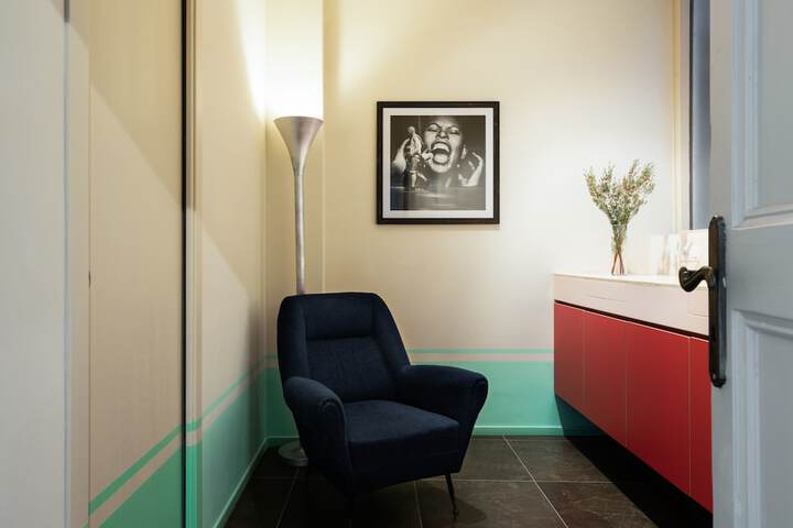 Room 5 of 69