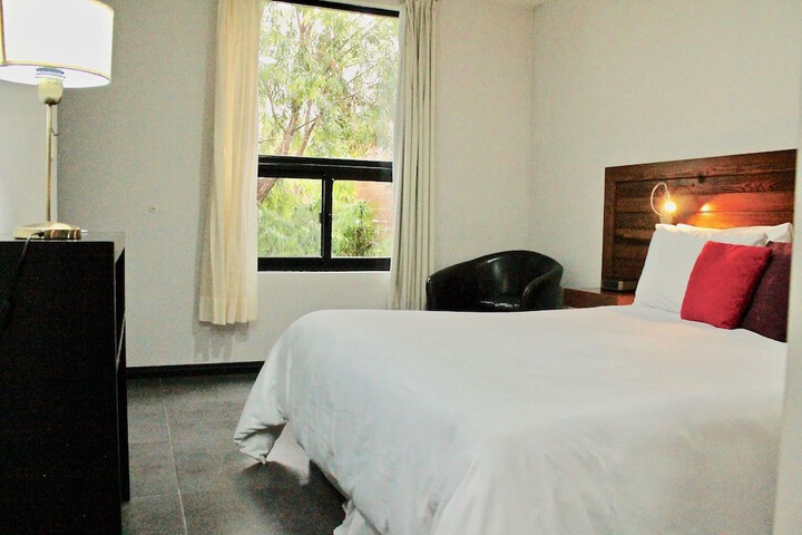 Room 15 of 100