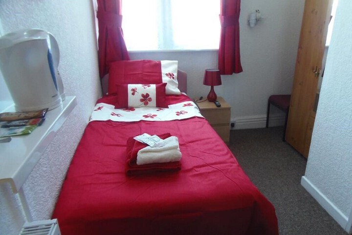 Room 3 of 26