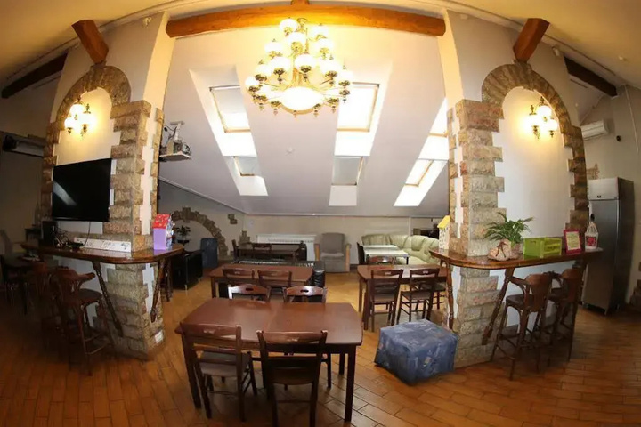restaurant