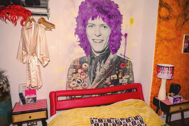 Room 176 of 272