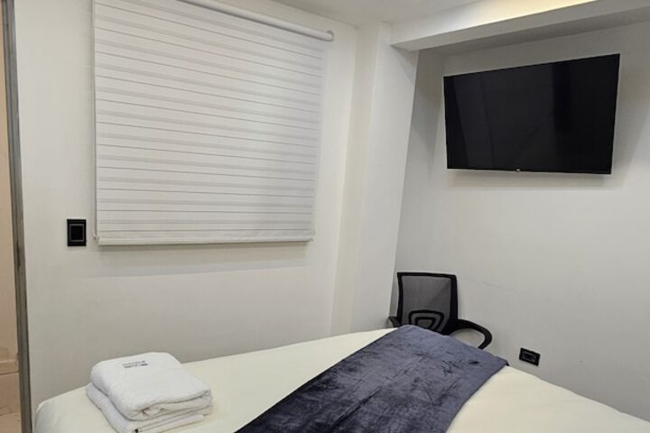 Room 14 of 34