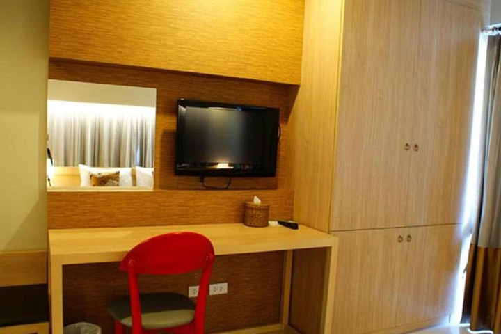 Room 16 of 49