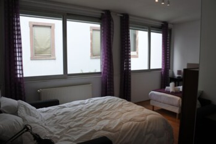 Room 28 of 38