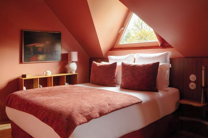 Room 28 of 71
