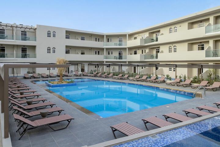 Pool 59 of 123