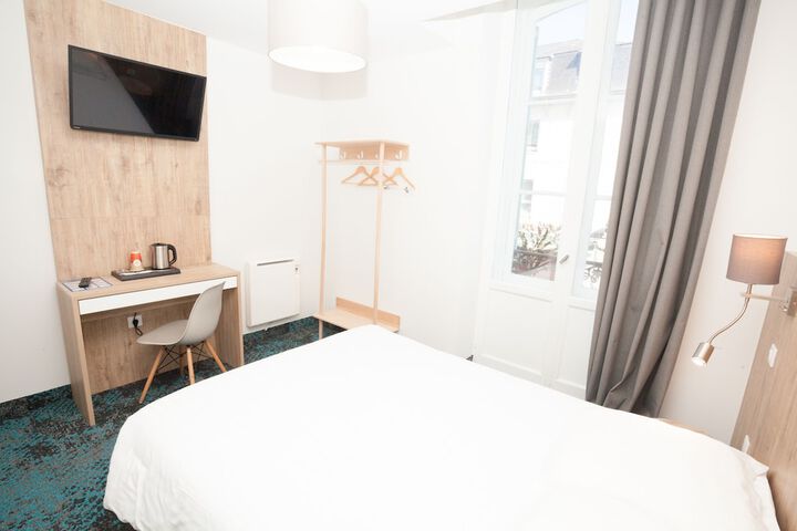 Room 15 of 41