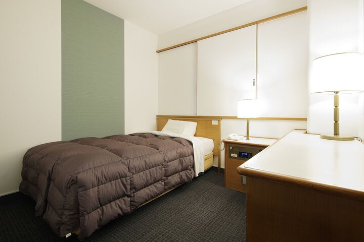 Room 5 of 30