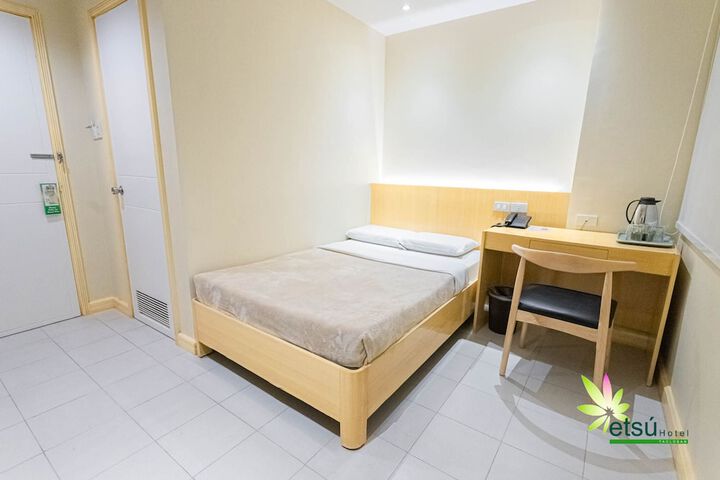 Room 11 of 52
