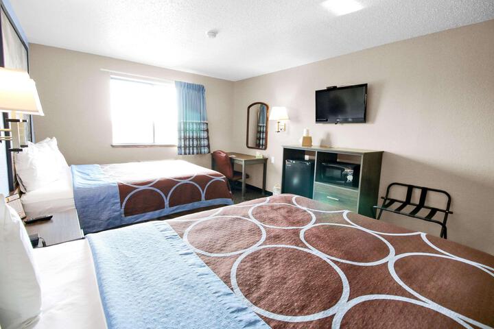 1 King Bed (8 of 9)