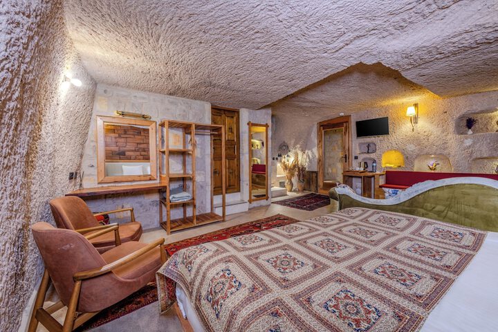 Room 20 of 77