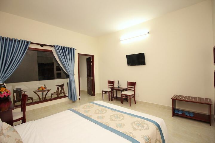 Room 10 of 151