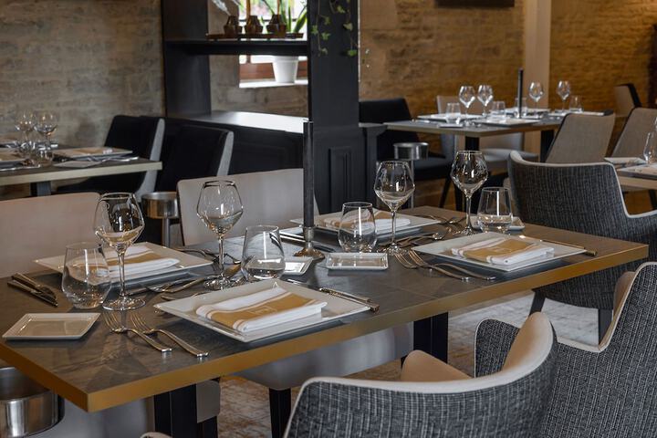 Dining 80 of 113