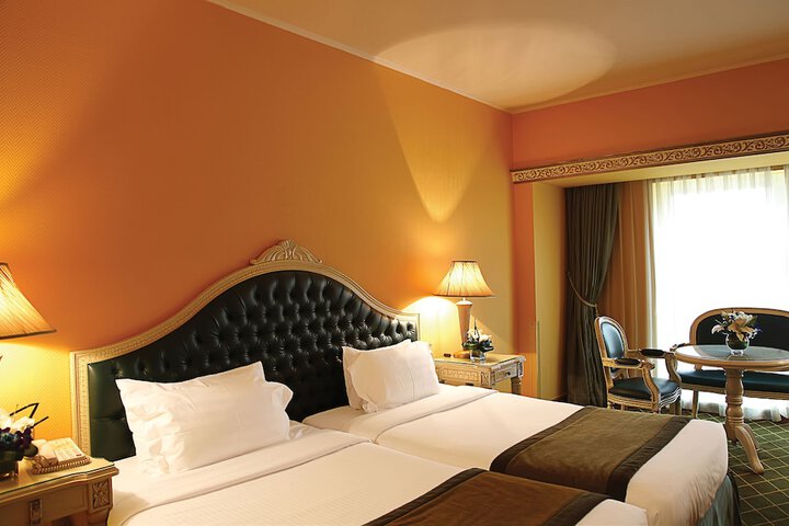 Room 3 of 46