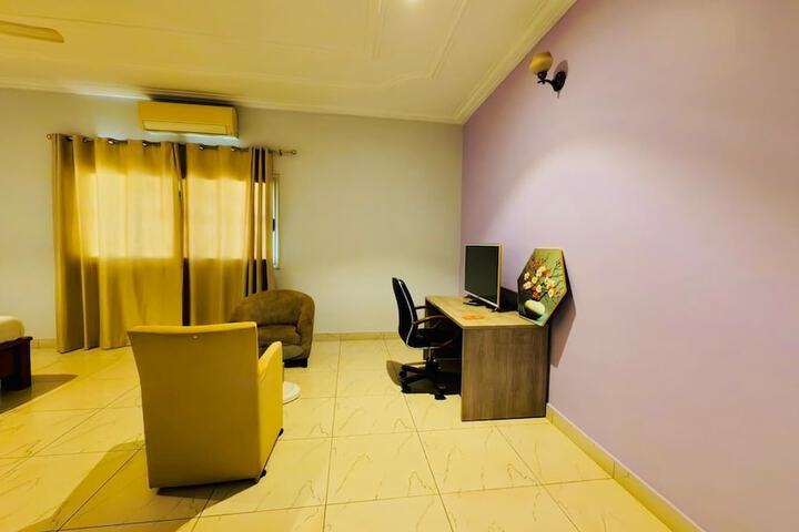 Room 43 of 144